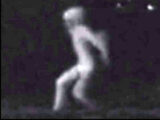 【動画】踊る宇宙人? 動きが不気味すぎる“いわくつき”エイリアン映像が撮影される