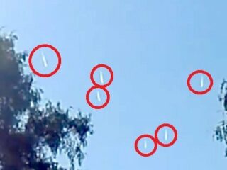 チリに「御札型UFO」6機が出現、超ゆっくり移動する様子が激写！専門家「地球外から飛来したUFO」【衝撃動画】