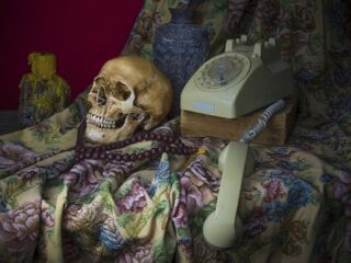 母親の遺体と3年間暮らした女 ― 現実に起きた『サイコ』