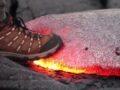 【動画】もしも、溶岩の上を歩いたら…？ 意外な展開に恐怖を再認識させられる映像！