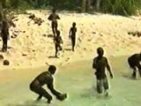 【世界最後の秘境】近づいたら死ぬ? 未知の部族「センチネル族」が暮らす実態不明の島!!