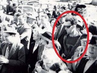 未来から来た人や物が写った6枚の古い写真？タイムトラベル写真を検証！