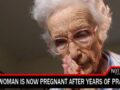 85歳の老婆が奇跡の自然妊娠？1日14時間祈って22歳と性行為の果てに