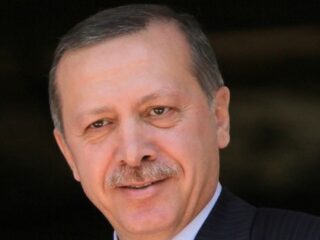 「ヒトラーを昼夜非難する者が、野蛮さでヒトラーを超えた」発言　常識破りのトルコ大統領ヤバすぎる素顔