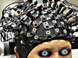 「レプティリアンが人間を食べている」イルミナティに洗脳された女性が告発!謎のイルミナティコードも暴露!!