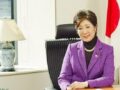 改めて注目される小池百合子氏の化粧力！ 「一切崩れない」「汗をかかない」「雨より強い」