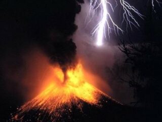 「NASAの火山噴火阻止計画で逆に人類滅亡」元アドバイザーが緊急警告！ イエローストーン噴火74日後には…!?