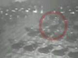 【衝撃動画】縦横無尽に飛び回る霊魂!? “何か”に取り憑かれた劇場で、超常現象が頻発!!=英