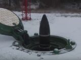 ロシアの最新鋭大陸間弾道ミサイル「トーポリM」発射の瞬間!