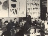 1879年に開始され、2100年に終わる実験とは?  ビール博士の終わらない挑戦