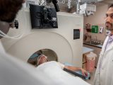 女性の脳は男性の脳より3.8歳も若いことが研究で判明! 残酷だが、老いた男の脳は実年齢よりさらに老けていた!
