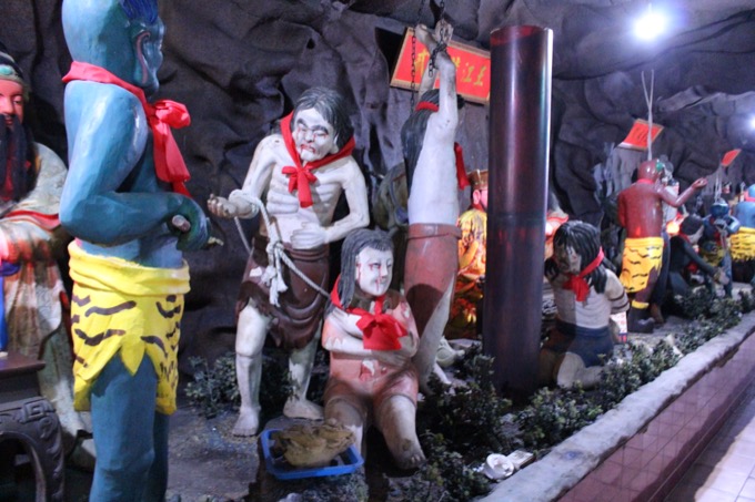 西成のサウナよりヤバイ!?  台湾の奇寺「金剛宮」に行ってみた! 死んだ男の目から手、のこぎりで足を切断も…!の画像14