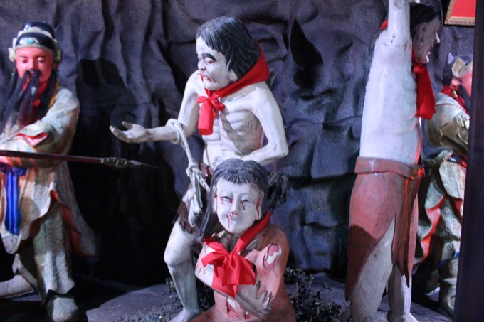 西成のサウナよりヤバイ!? 台湾の奇寺「金剛宮」に行ってみた! 死んだ男の目から手、のこぎりで足を切断も…!の画像17