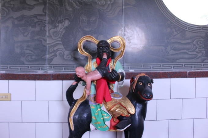 西成のサウナよりヤバイ!? 台湾の奇寺「金剛宮」に行ってみた! 死んだ男の目から手、のこぎりで足を切断も…!の画像20