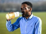 30日間熟成した「自分の尿」を毎日飲みまくる男! 体に起きた変化は!? 「ビール味でエネルギーみなぎる」