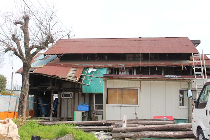 衝撃的すぎる「オウム逃亡信者の潜伏先」の画像8連発! まるで廃墟、想像以上にボロッボロ…菊地直子はここに居た!の画像8