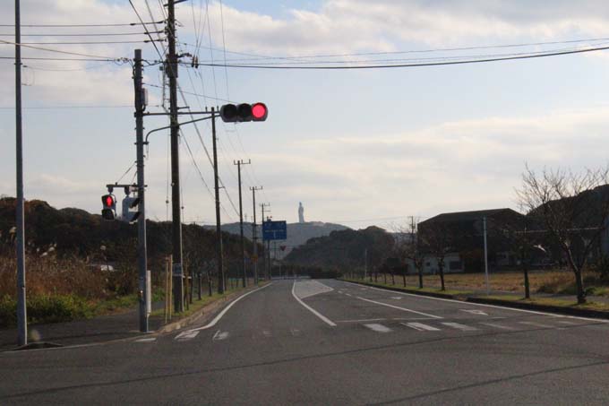 千葉県「東京湾観音」の本当のやばい楽しみ方をルポライター村田らむが徹底伝授！ 心霊、自殺、中古CD、芥川龍之介…超ディープスポット！の画像2