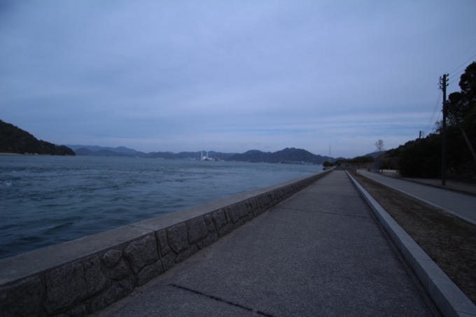 地図から消された700匹以上のウサギが棲む毒ガス村！ 広島・大久野島に村田らむが潜入、軍事遺構と陽気すぎる看板もの画像12