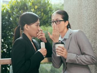 あなたの職場での評判がマジでわかるドキドキ4択占い！ 空回り、便利な存在… 当たりすぎて怖いLove Me Doのガチ診断！