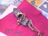 ロシアで発見された「宇宙人のミイラ」の正体が判明!謎の泣き声と巨大頭部…真相がヤバい!