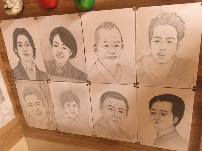 これはやばい! 鹿児島の『霧島天狗館』がディープすぎてジワる! 館長が25年以上集めたお面と謎の似顔絵…の画像11