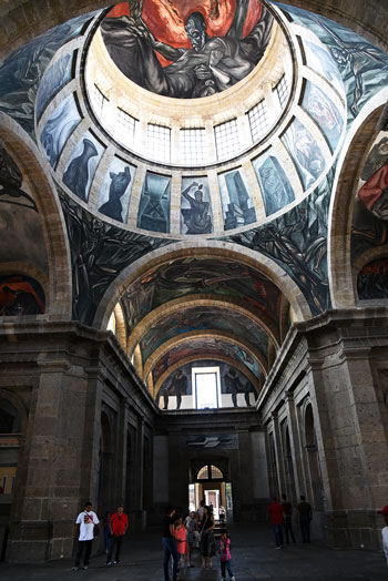 『クレイジージャーニー』で大反響！ ケロッピー前田が語るメキシコ身体改造シーンの全貌！ 医療用メスの魔術師ルーカス・スピラの最新情報も！の画像12