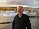 ノーベル賞受賞者で、宇宙人アブダクション経験者で、LSD常用者のキャリー・マリス氏が逝去。光るアライグマと会話し…
