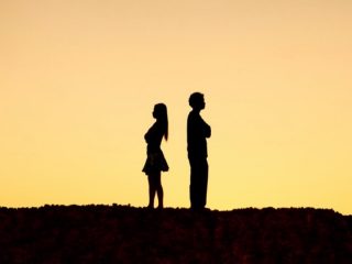 あなたが冷たくされる理由がわかる4択「金魚占い」！ このままだと関係悪化は必至… Love Me Doが改善法をガチ助言！