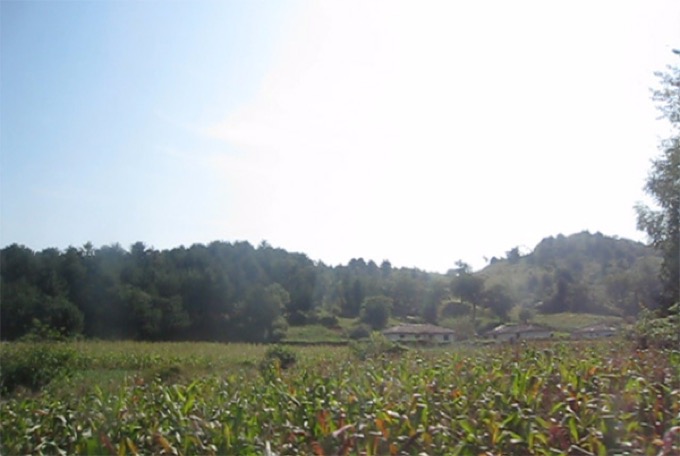 北朝鮮に潜入! 日本人差別用語「ウェノム(倭奴)」を連呼されつつ村田らむが撮影! 美人だらけの売店や老人隠しも!の画像6