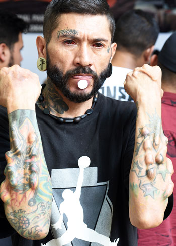 『クレイジージャーニー』で大反響! ケロッピー前田が語るメキシコ身体改造シーンの全貌! 医療用メスの魔術師ルーカス・スピラの最新情報も!の画像8