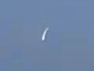 「ヘビ型UFO」がイタリアにも出現！ 米国でも多発…元米海兵隊員「目撃は世界的」