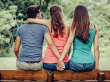 アナタが浮気されてしまう理由がわかる4択占い! 甘え、束縛、引き寄せ… Love Me Doが対処法を指南!