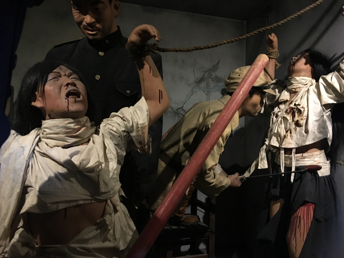 韓国・済州島の「反日施設」がヤバすぎて悶絶! 日本兵の過激拷問を再現、無数の骸骨、日本軍が掘ったガチ塹壕…村田らむが潜入!の画像8