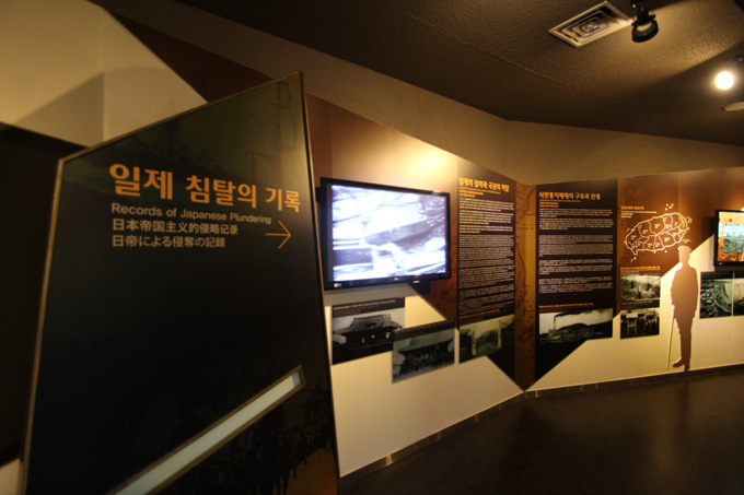 韓国・済州島の「反日施設」がヤバすぎて悶絶! 日本兵の過激拷問を再現、無数の骸骨、日本軍が掘ったガチ塹壕…村田らむが潜入!の画像3