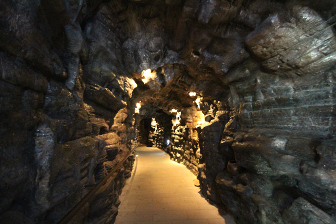 韓国・済州島の「反日施設」がヤバすぎて悶絶! 日本兵の過激拷問を再現、無数の骸骨、日本軍が掘ったガチ塹壕…村田らむが潜入!の画像12