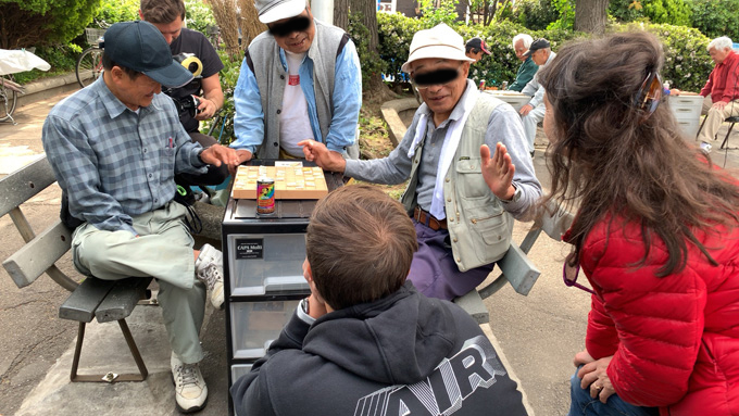 ドヤ街山谷の現状2019!ドイツ人に向かってホームレスが「ハイル・ヒトラー」と絶叫!! 刃物男、不穏な公園…村田らむが取材!の画像5