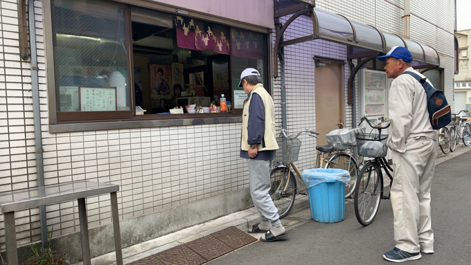ドヤ街山谷の現状2019！ドイツ人に向かってホームレスが「ハイル・ヒトラー」と絶叫!! 刃物男、不穏な公園…村田らむが取材！の画像2