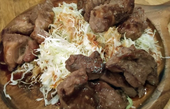 和歌山で「イルカ漁反対の団体」が超怪しげな暗闇ミサを実行していると判明! 捕鯨も反対謎のクジラ水でお祈りも【潜入取材】の画像18