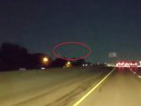 米テキサスの夜空に“3つの直列怪光”出現、大ニュースに! 米軍極秘ハイブリッド航空機か、ヘビ型UFOと関連も… 学者もお手上げ!