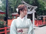 中国の超美人インフルエンサー、大阪の神社で「香港人の願いが書かれた絵馬」を土中に埋めて大炎上!
