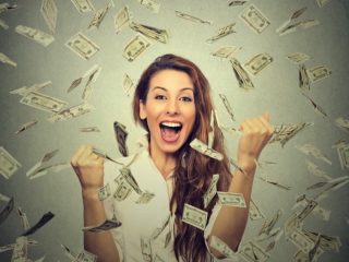 あなたの「金運が著しく下がる」期間を占う“お宝占い”がヤバイ！3週間以内の人も…Love Me Doが警告！