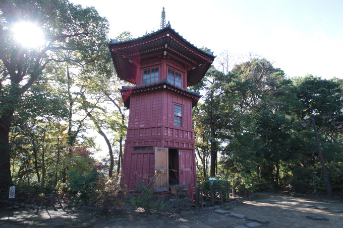妖怪、天狗、幽霊…超不思議な中野区「哲学堂公園」が面白すぎる! 心霊「首無しライダー」も出る!?の画像18