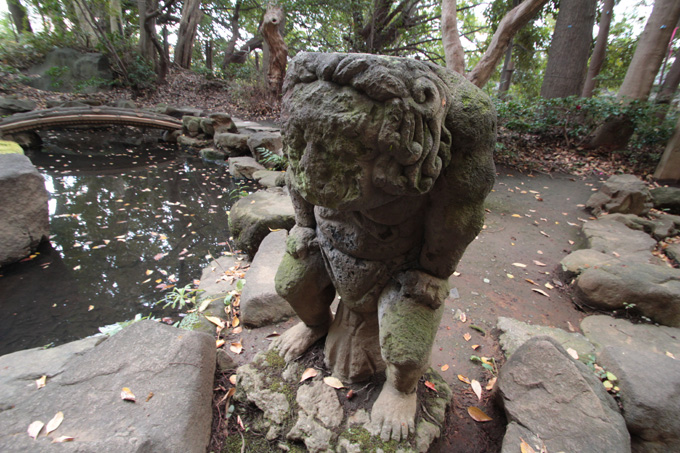 妖怪、天狗、幽霊…超不思議な中野区「哲学堂公園」が面白すぎる! 心霊「首無しライダー」も出る!?の画像12