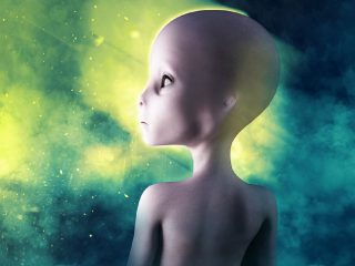 「UFOに乗っているのはエイリアンではなく未来人」米科学者主張、元NASA職員も支持！ 宇宙人＝無毛の未来人だった！