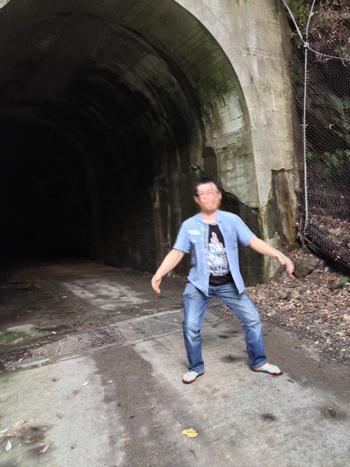 「日本最恐の心霊トンネル4つ」島田秀平が暴露! 実際にロケで事故体験…ガチ心霊写真も公開!の画像5