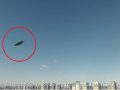 スクープ！ 東京湾上空にお皿のような円盤型UFOが出現！ これぞ本物の空飛ぶ円盤、フライングソーサーだ！