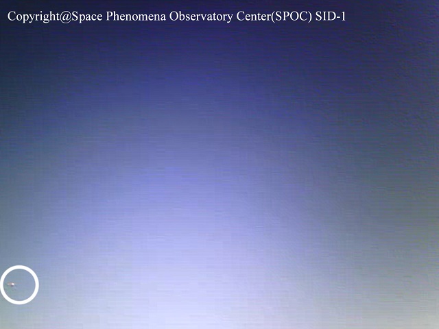 【世界初の映像】出現と消滅をくり返す「カプセル型UFO」3機が東京上空で激撮される！ 詳細分析で驚愕の事実判明！の画像1