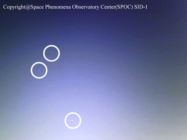 【世界初の映像】出現と消滅をくり返す「カプセル型UFO」3機が東京上空で激撮される！ 詳細分析で驚愕の事実判明！の画像4