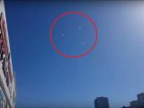 世界で「フォーメーションUFO」の目撃相次ぐ超異常事態! 宇宙人が「STAY HOME」呼びかけか… 天文学者も困惑!