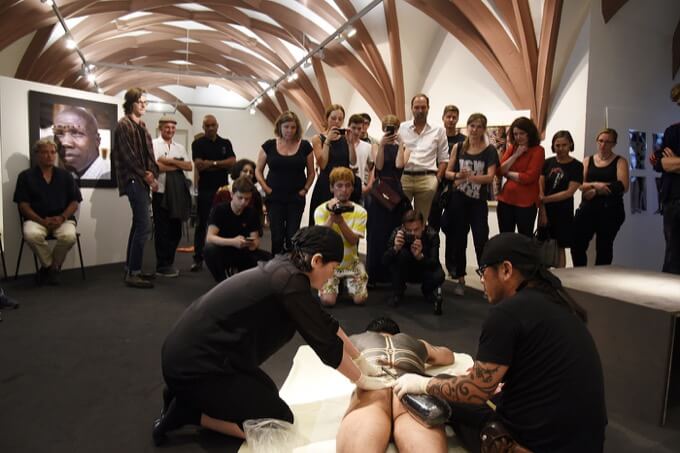 縄文の文様は「死と再生」のシンボル 縄文を現代人の全身タトゥーとして再現の画像7